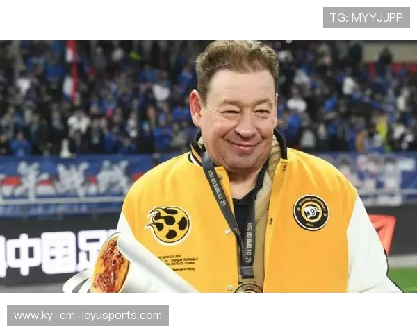 斯卢茨基或将离开申花回欧洲执教，卢斯基金会